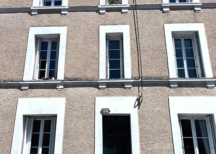 L'oasis-t2 Spacieux-wifi-tv-proche Gare Apartment *